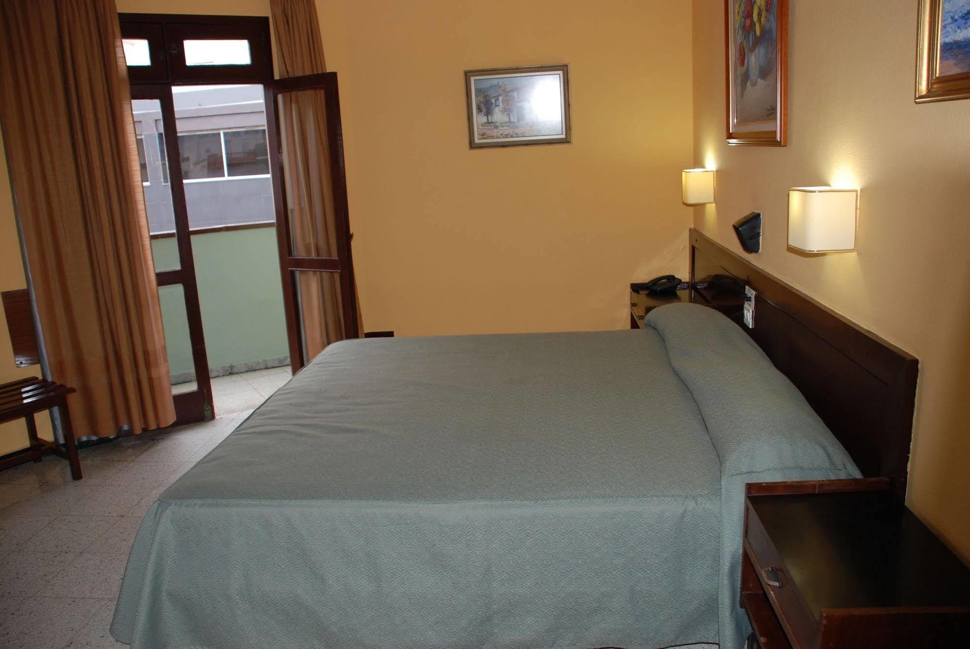 Hotel Olympia Las Palmas de Gran Canaria Luaran gambar